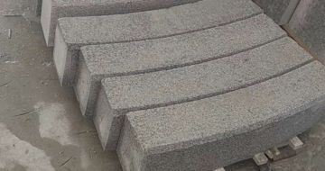 兰州芝麻白弧形路牙石