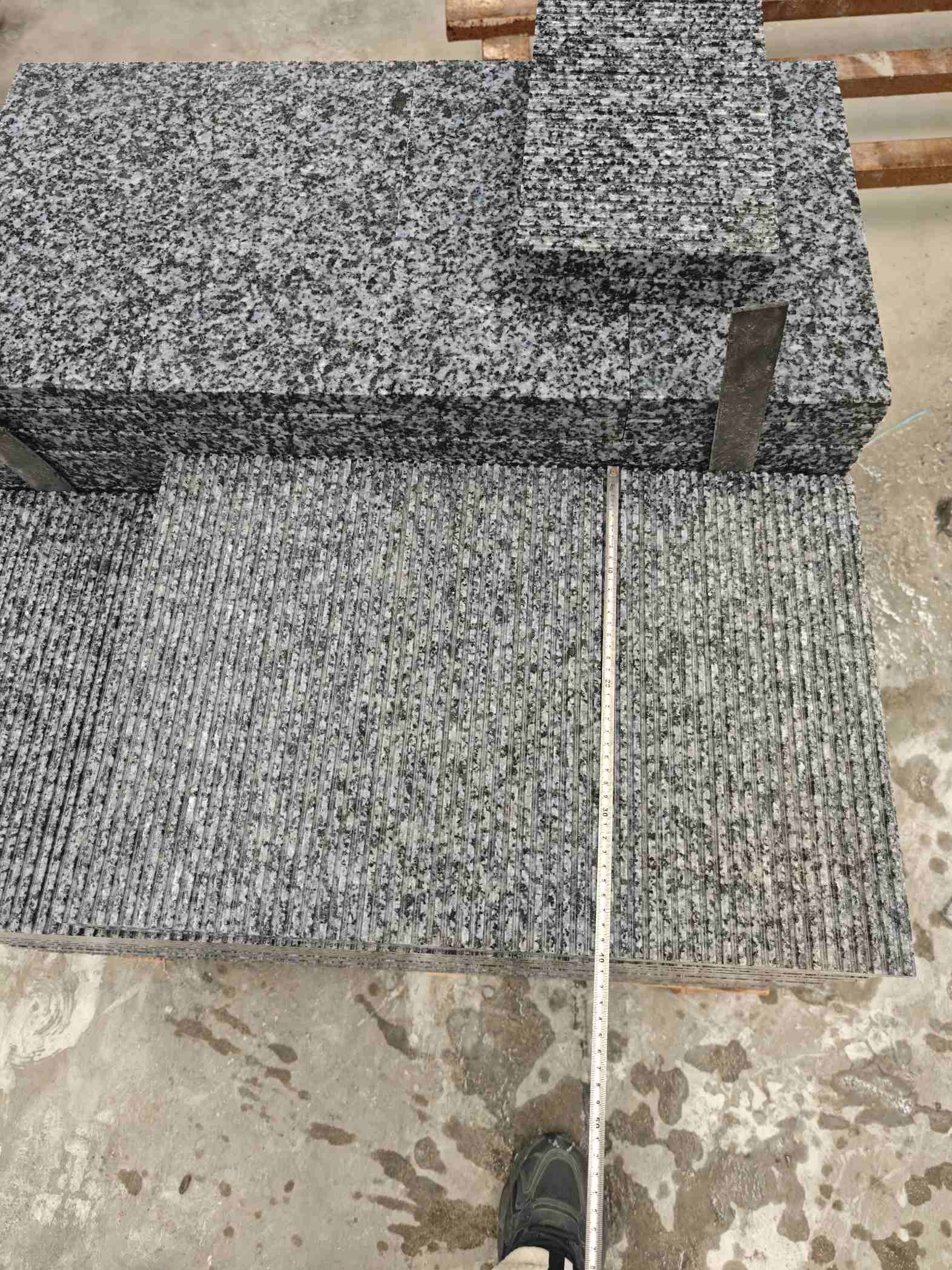 兰州芝麻黑拉丝面