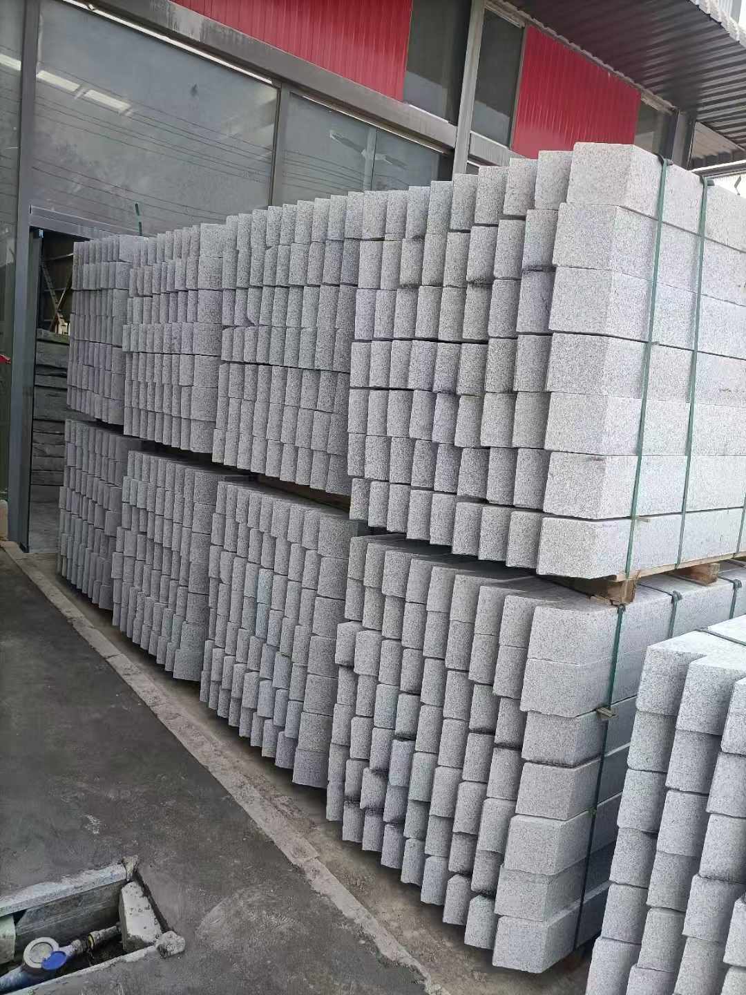 兰州芝麻白树围石 树池