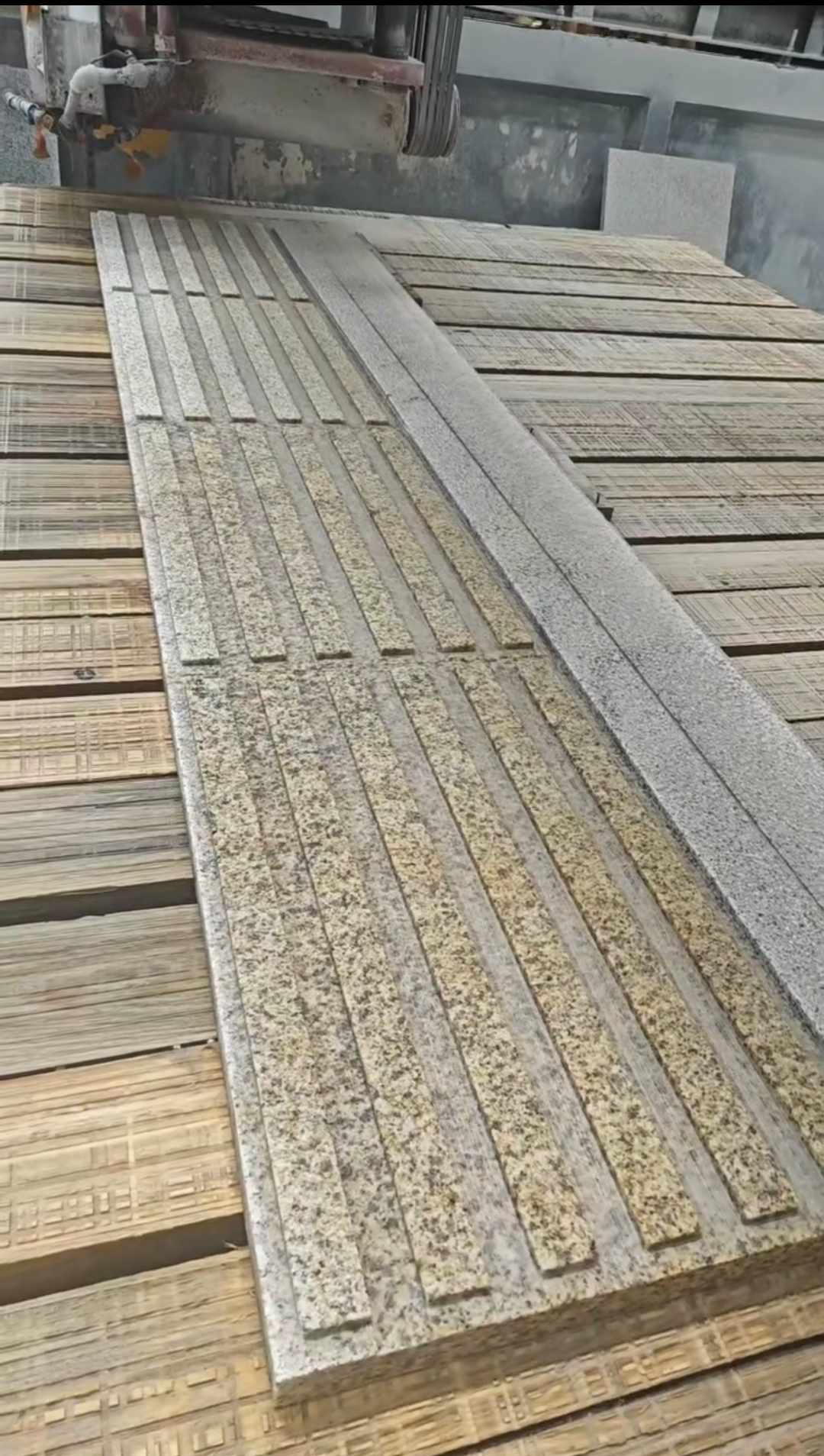 兰州黄金麻盲道石 盲条