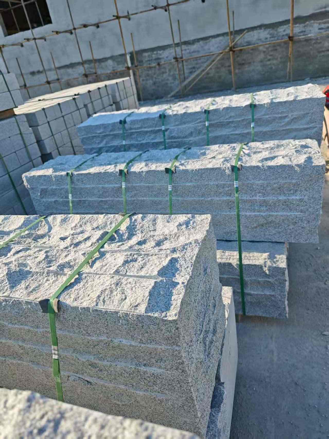 兰州芝麻白自然面整石 坐凳