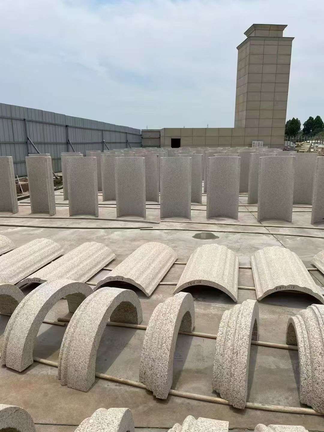 兰州黄金麻别墅柱皮 异形 线条定制